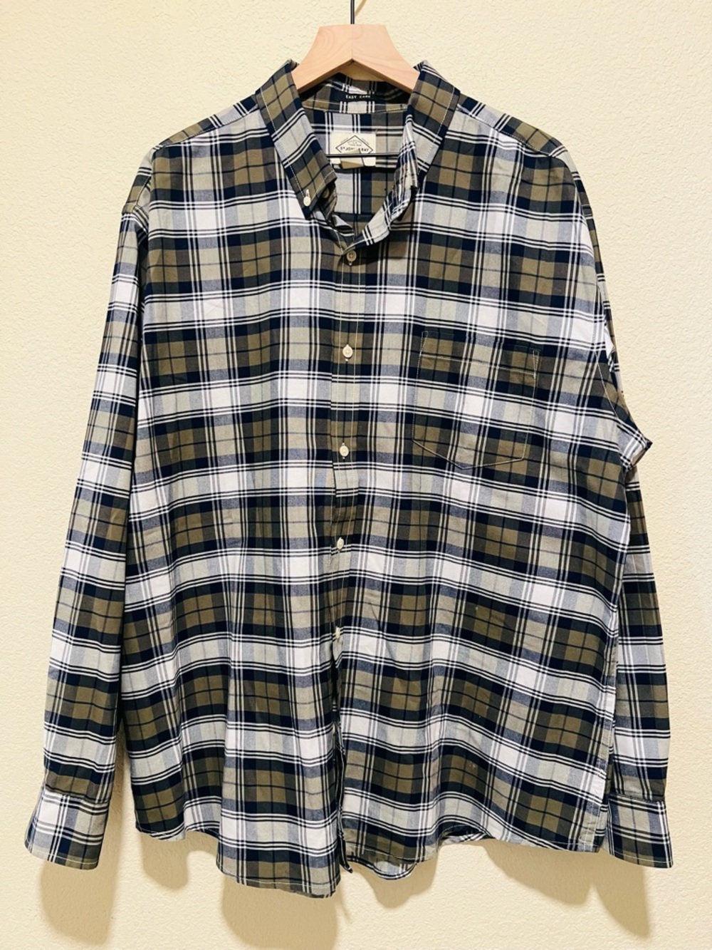 Men’s St. John's Bay Olive, Navy & White Plaid Button-Down Shirt XXL